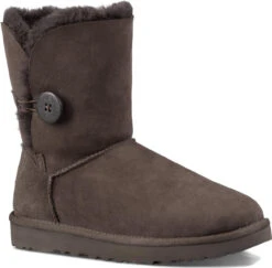 UGG Women's Bailey Button II -Ugg ugg bailey button ii chocolate 1016226 cho 59244.1568902872