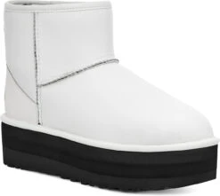 UGG Women's Classic Mini Platform -Ugg ugg womens classic mini platform ultra matte white 1130611 umwh 96261.1700836420